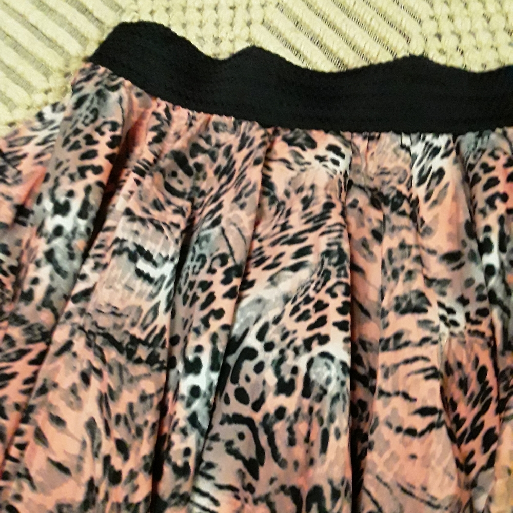 Multicolored Leopard Print - Picture 5 of 7